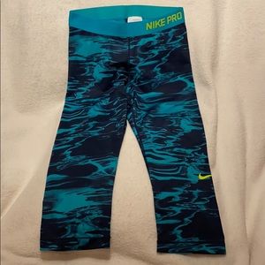 Nike Pro Cropped Women’s Leggings